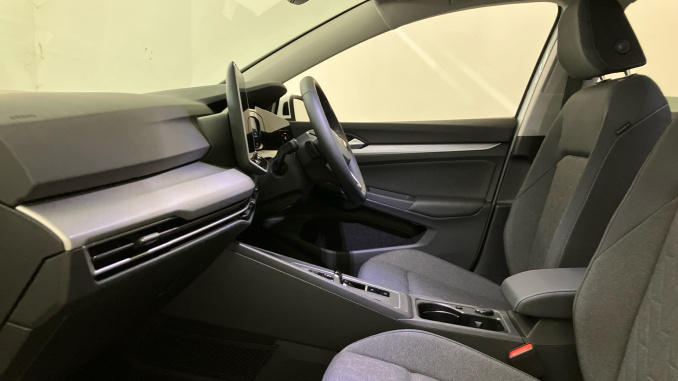 Volkswagen Golf 1.5 eTSI 150 Match 5dr DSG Petrol Hatchback - Image 23